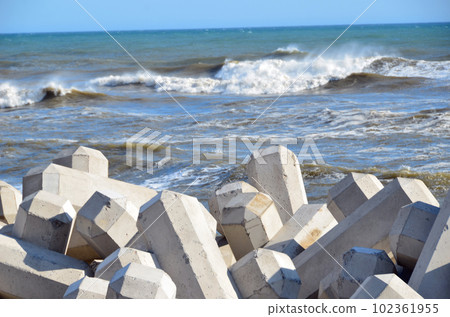 From Shizunai fishing port to the ocean of the Pacific Ocean From Shizunai fishing port to the ocean of the Pacific Ocean 102361955