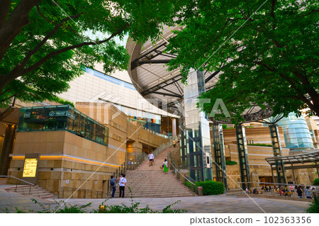 [東京]五月清爽的藍天假期在六本木觀光 102363356