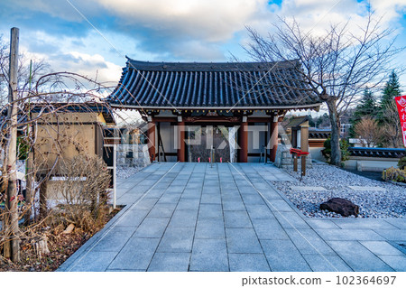 大本山成田山仙台支寺山門（宮城縣仙台市） 102364697