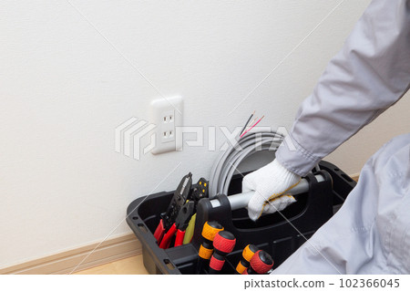 Outlet and electrician (text space) Outlet and electrician (text space) 102366045