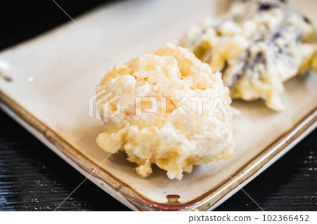 Tempura of soft-boiled egg Tempura of soft-boiled egg 102366452