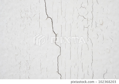 cracked concrete on white wall texture background cracked concrete on white wall texture background 102368203