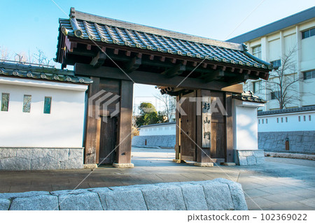 "Sugiyama Gate" in the Ninomaru of Mito Castle, a sightseeing spot in Ibaraki Prefecture 102369022