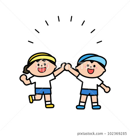 穿著運動服的孩子們手牽著手微笑 穿著運動服的孩子們手牽著手微笑 102369285