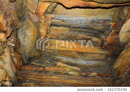 [Nationally Designated Special Historic Site] Iwahashi Senzuka Burial Mounds 102370298