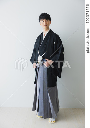 Crested Hakama Crested Hakama 102371856