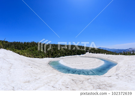 Akita/Iwate_Hachimantai Dragon Eye scenery Akita/Iwate_Hachimantai Dragon Eye scenery 102372639