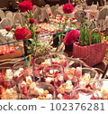 蛋糕和鮮花 102376281