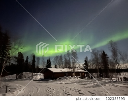 Aurora viewing in Yellowknife, Northwest Territories, Canada 102388593