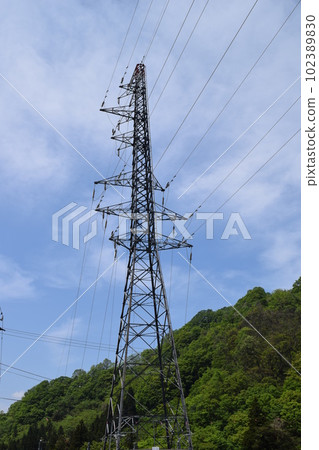Transmission tower high voltage alternating current Transmission tower high voltage alternating current 102389830