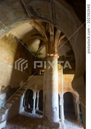 Internal architecture of Hermitage of San Baudelio de Berlanga 102392648
