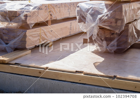 Residential image Newly built house Structural materials and floor surface 102394708