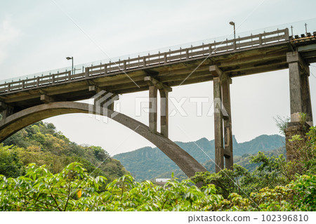Houtong cat village Ruisan Coal Transportation Bridge in New Taipei City, Taiwan 102396810