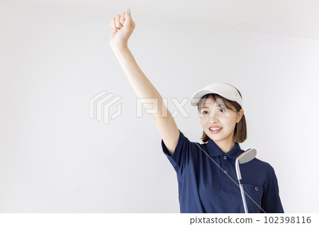 Golf woman guts pose 102398116