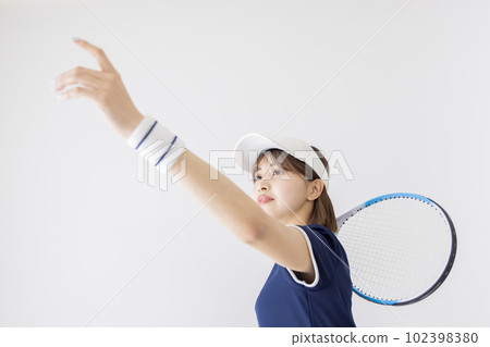 Tennis women service toss 102398380