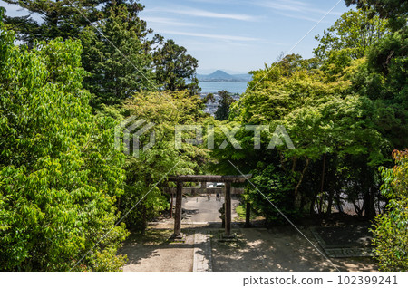 從大津市坂日吉東照宮眺望琵琶湖 102399241