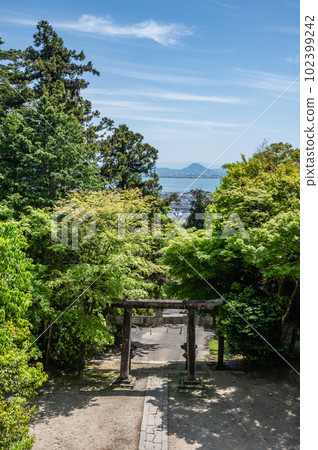 從大津市坂日吉東照宮眺望琵琶湖 從大津市坂日吉東照宮眺望琵琶湖 102399242