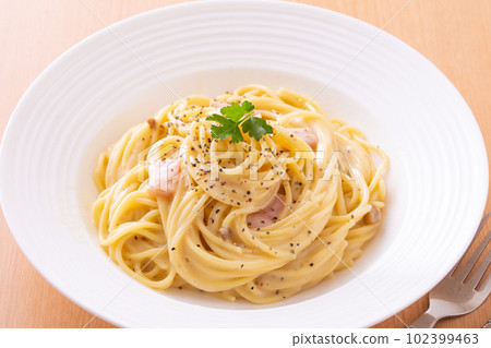 pasta to carbonara pasta to carbonara 102399463
