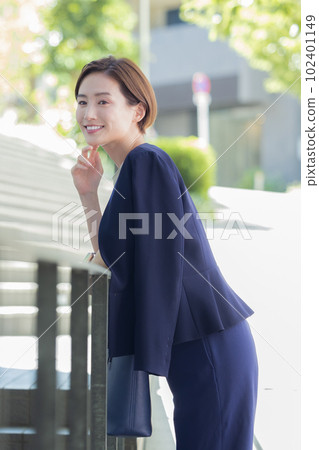 女商人的肖像 102401149