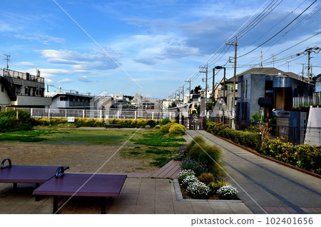 A newly developed area between Setagaya-Daita Station and Umegaoka Station, with a view of Mt. Fuji from the southwest exit of Setagaya-Daita Station A newly developed area between Setagaya-Daita Station and Umegaoka Station, with a view of Mt. Fuji from the southwest exit of Setagaya-Daita Station 102401656