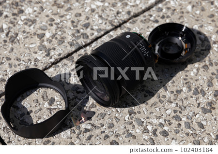 掉在路上壞了的標準變焦鏡頭 掉在路上壞了的標準變焦鏡頭 102403184