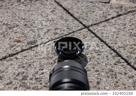 掉在路上壞了的標準變焦鏡頭 掉在路上壞了的標準變焦鏡頭 102403189