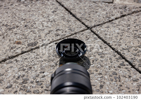 掉在路上壞了的標準變焦鏡頭 102403190