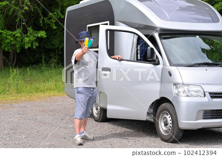 Beginner male driver Beginner mark camper Beginner male driver Beginner mark camper 102412394