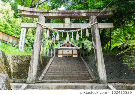 Hinokioyama Kasuga Shrine approach and torii gate in Takatsuki City, Osaka Prefecture Hinokioyama Kasuga Shrine approach and torii gate in Takatsuki City, Osaka Prefecture 102415529