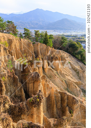 德島_世界三大壯觀之一的阿波土柱景觀 102421193