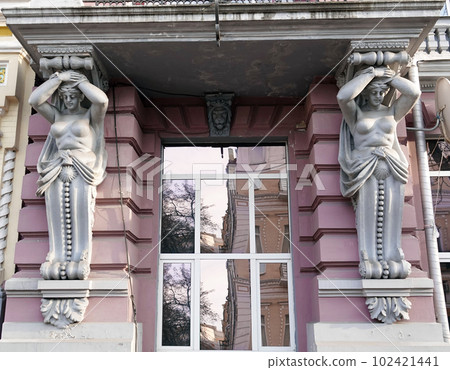 Kiev, Ukraine December 09, 2019: Architectural decorations of buildings in the city of Kiev 102421441