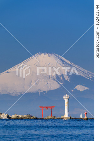 Kanagawa_The view of Najima Torii and Mt.Fuji from Manaze Coast Kanagawa_The view of Najima Torii and Mt.Fuji from Manaze Coast 102421544