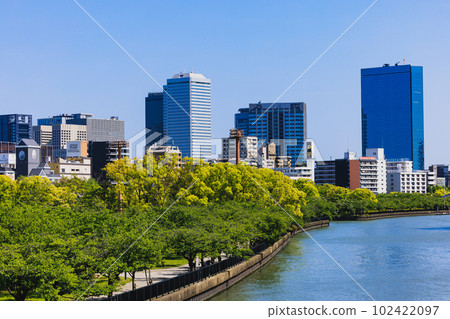 [大阪] OBP建築物和藍天 102422097