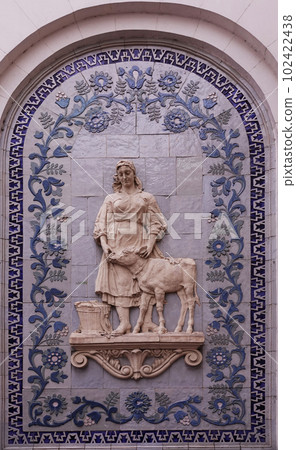 Kiev, Ukraine January 24, 2020: Architectural decorations of buildings in the complex of the exhibition of the achievement of the national economy in Kiev 102422438