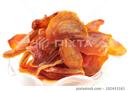 Homemade sliced persimmon dried fruit Homemade sliced persimmon dried fruit 102433161