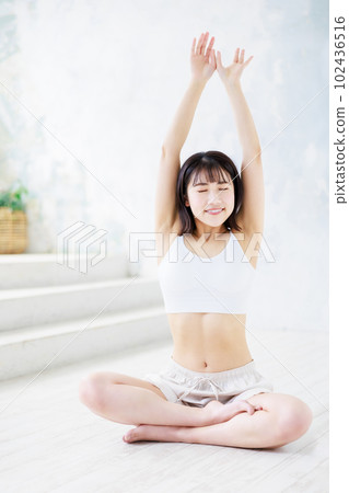 A young lad yoga 102436516