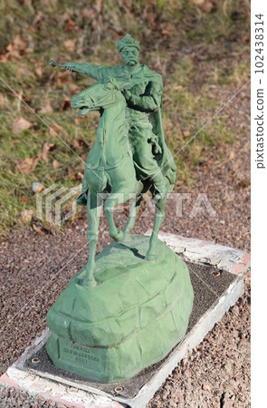Kyiv, Ukraine November 11, 2021: Monument to Hetman Bohdan Khmelnitsky on a horse with a mace - a museum of miniatures is located in Kyiv Kyiv, Ukraine November 11, 2021: Monument to Hetman Bohdan Khmelnitsky on a horse with a mace - a museum of miniatures is located in Kyiv 102438314