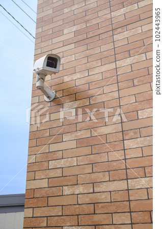安全攝像頭安裝在室外 102443965