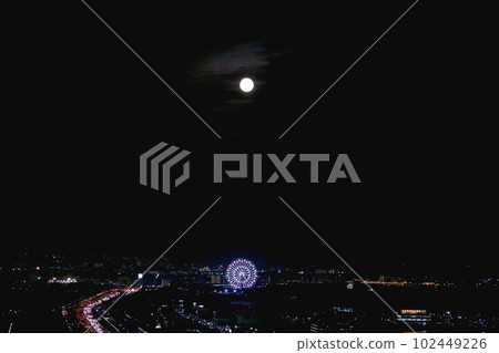 Full moon and Ferris wheel Full moon and Ferris wheel 102449226