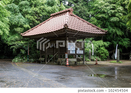 Zuishinmon Gate of Taiyasu Shrine enshrining the spirit of Katori Jingu 102454504