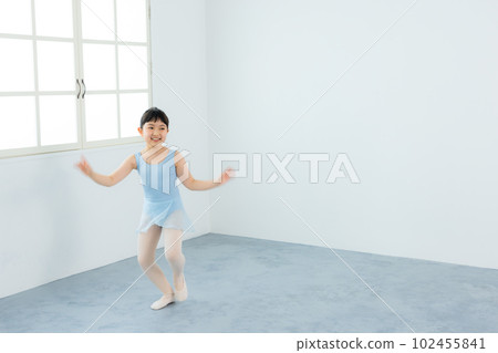 兒童芭蕾課 兒童芭蕾課 102455841