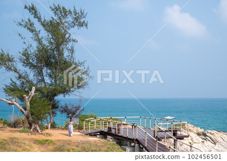 Ao Pakarang, also known as Ao Karang beach is located in the far south tip of Koh Samed THAILAND Ao Pakarang, also known as Ao Karang beach is located in the far south tip of Koh Samed THAILAND 102456501
