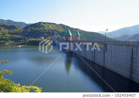 福岡縣笹栗町童話水壩鳴淵水壩 102458407