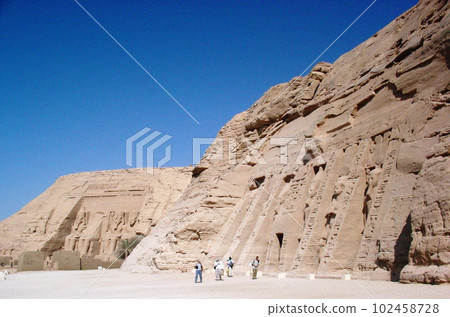 阿布辛拜勒神廟在埃及 阿布辛拜勒神廟在埃及 102458728