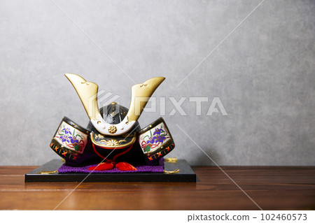 Helmet's ornament Helmet's ornament 102460573
