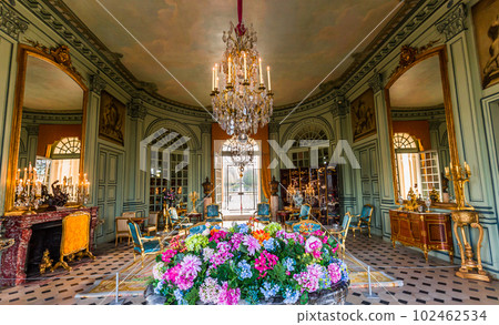 interiors of castle of Champs sur Marne, france 102462534