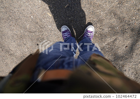 Sneaker feet 102464472