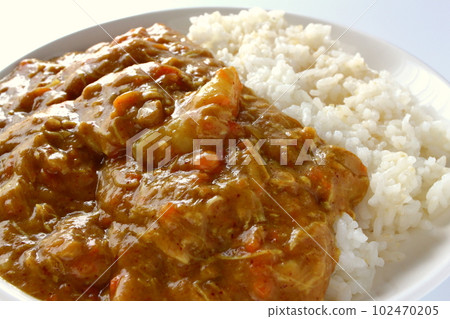 Curry rice with melted ingredients Curry rice with most of the ingredients melted 除了土豆 Curry rice with melted ingredients Curry rice with most of the ingredients melted 除了土豆 102470205