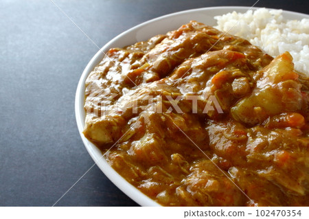Curry rice with melted ingredients Curry rice with most of the ingredients melted 除了土豆 Curry rice with melted ingredients Curry rice with most of the ingredients melted 除了土豆 102470354