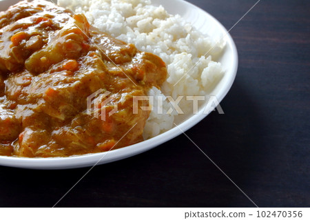 Curry rice with melted ingredients Curry rice with most of the ingredients melted 除了土豆 Curry rice with melted ingredients Curry rice with most of the ingredients melted 除了土豆 102470356